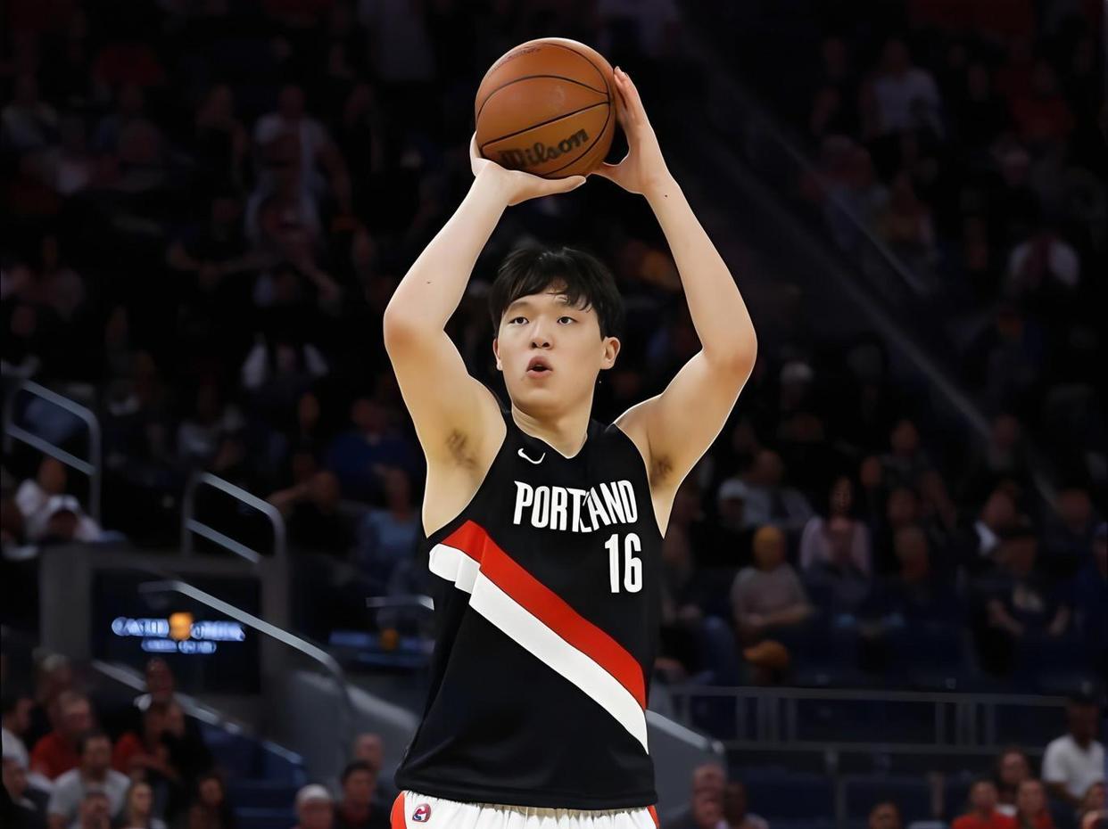 九游官网-关于NBA总决赛赛前再迎强敌,新奥尔良鹈鹕篮板制胜,主帅态度:气氛紧张,赛季目标并未改变的信息